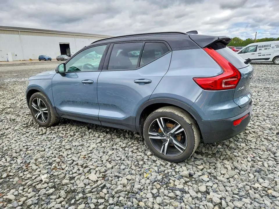 2021 VOLVO XC40 T5 R-DESIGN  