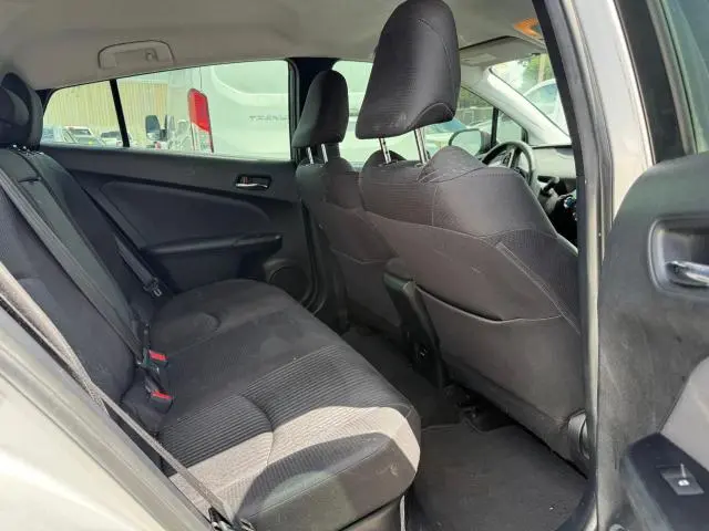 2016 TOYOTA PRIUS   