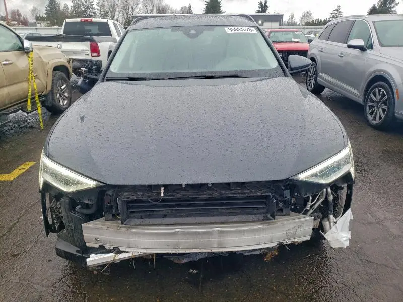 2024 AUDI Q8 E-TRON PRESTIGE  