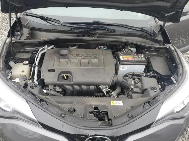 2020 TOYOTA C-HR XLE  