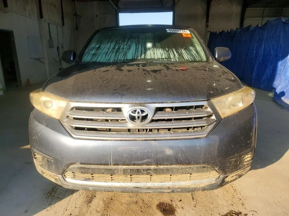 2013 TOYOTA HIGHLANDER BASE  