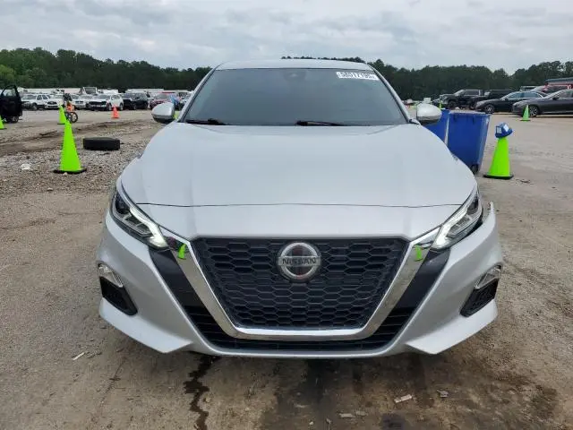 2022 NISSAN ALTIMA SV  
