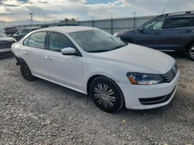 2015 VOLKSWAGEN PASSAT S  
