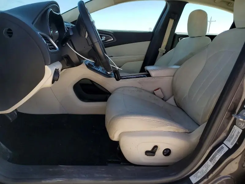 2015 CHRYSLER 200 LIMITED  