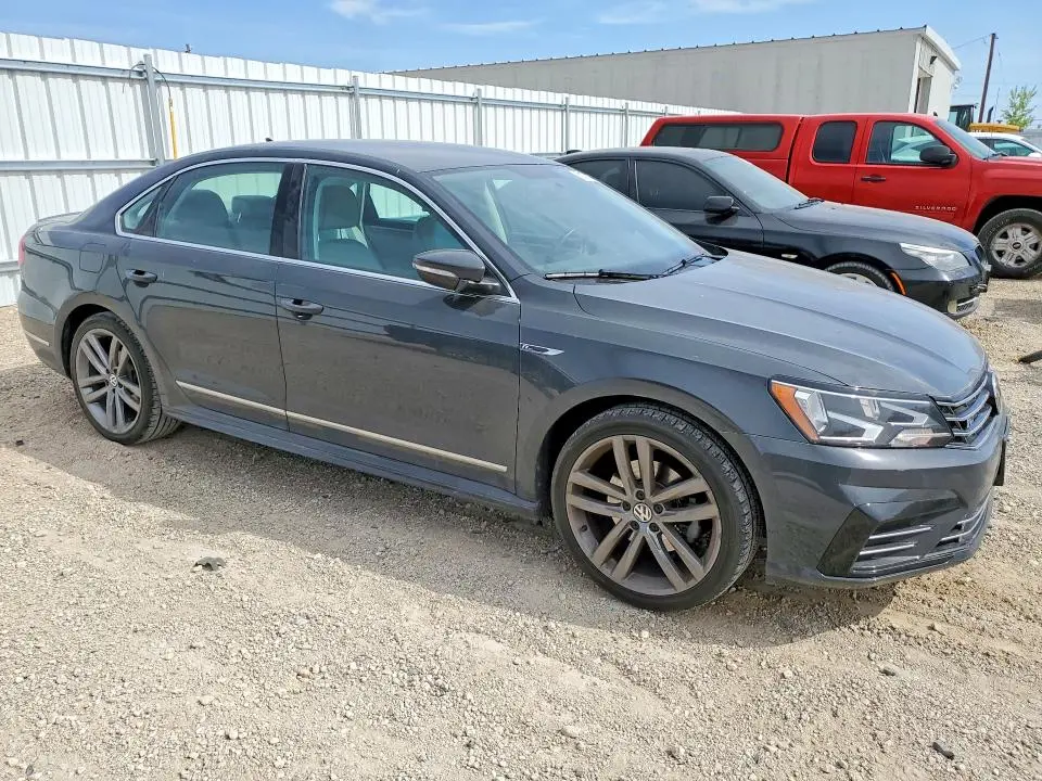 2017 VOLKSWAGEN PASSAT R-LINE  