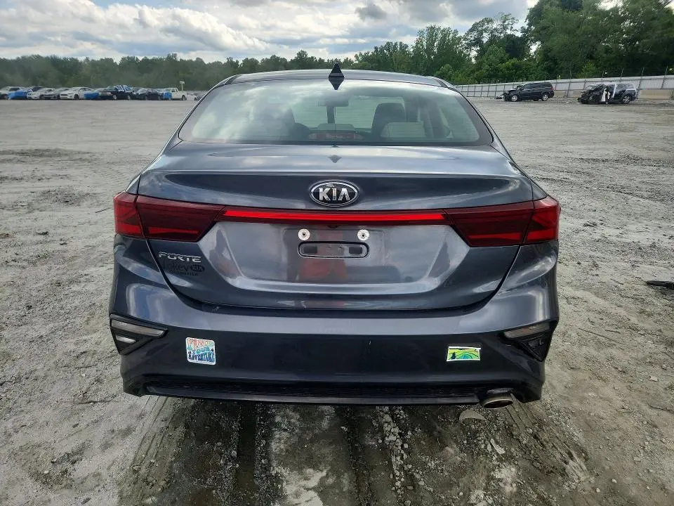 2019 KIA FORTE LXS  