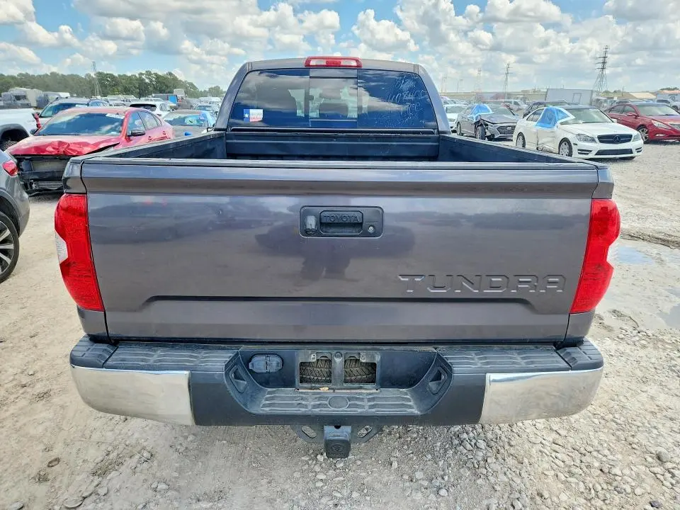 2016 TOYOTA TUNDRA SR5  