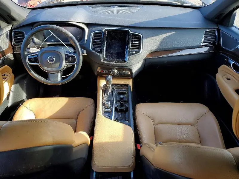 2016 VOLVO XC90 T6  
