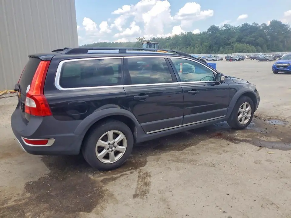 2013 VOLVO XC70 3.2  