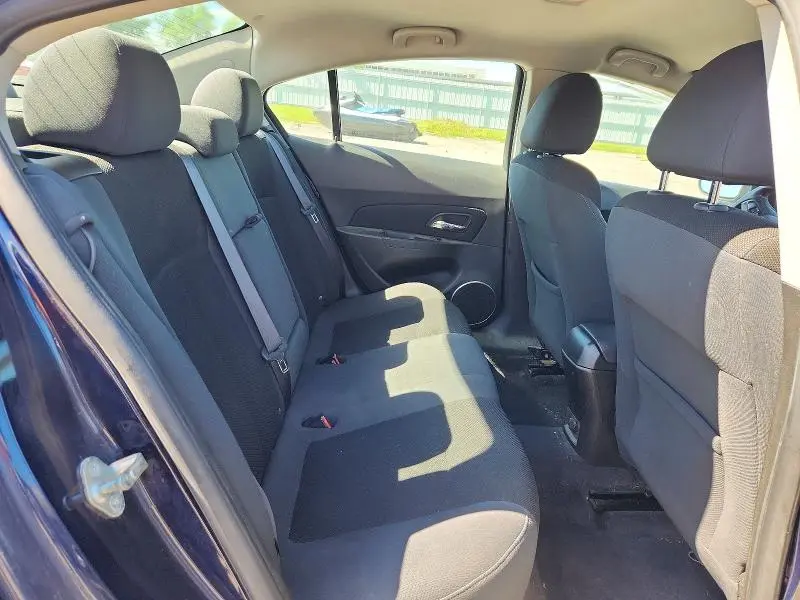 2011 CHEVROLET CRUZE LT  