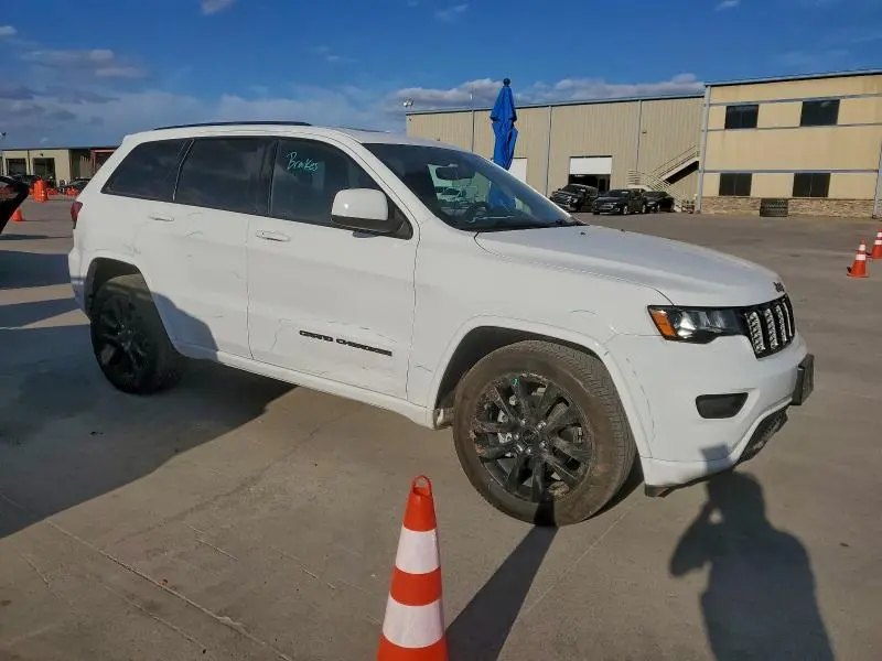 2019 JEEP GRAND CHEROKEE LAREDO  