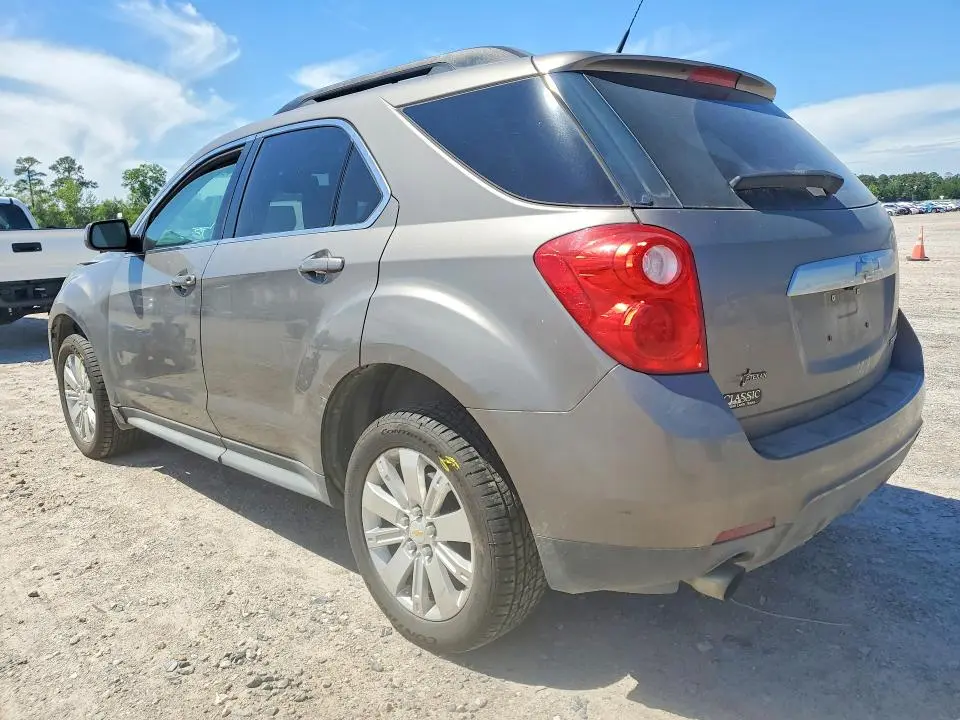 2010 CHEVROLET EQUINOX LT  