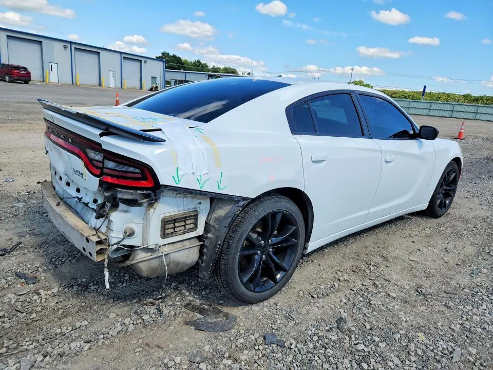 2016 DODGE CHARGER SXT  