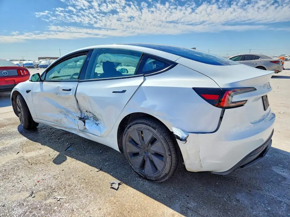 2025 TESLA MODEL 3   