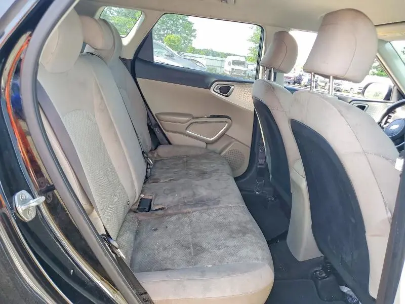 2021 KIA SOUL LX  