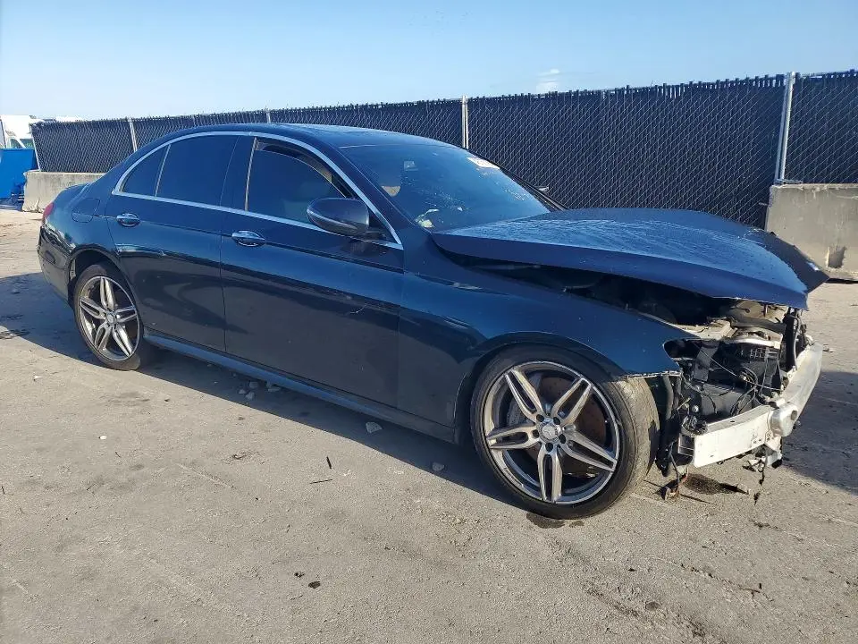 2017 MERCEDES-BENZ E 300  