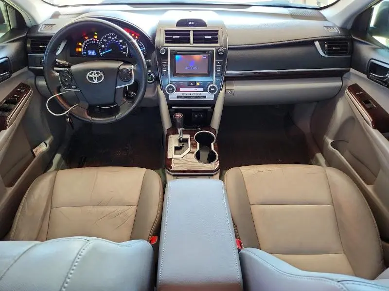 2012 TOYOTA CAMRY XLE  