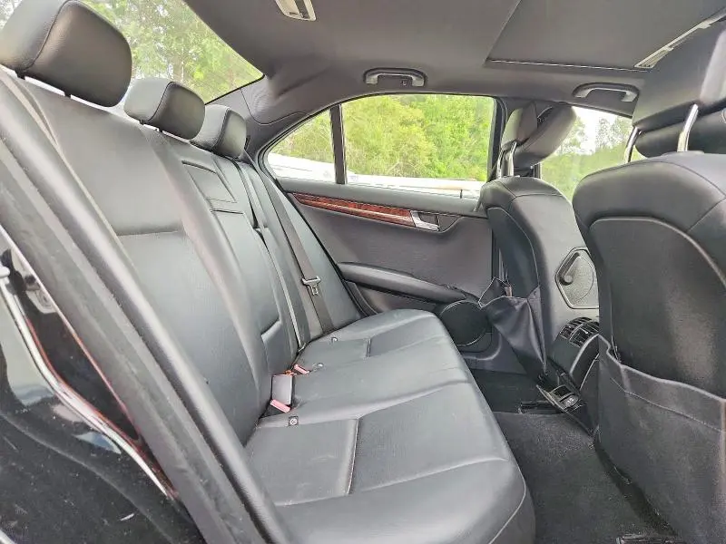 2010 MERCEDES-BENZ C 300  
