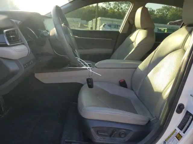 2022 TOYOTA CAMRY XLE  