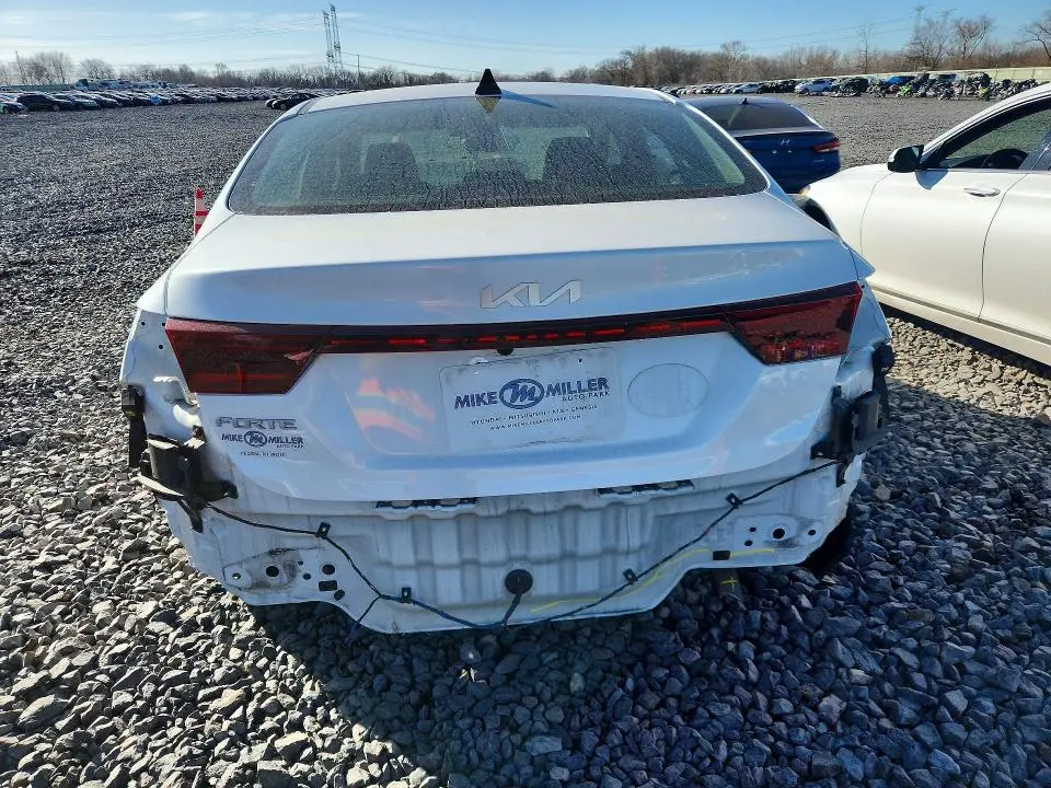 2024 KIA FORTE   