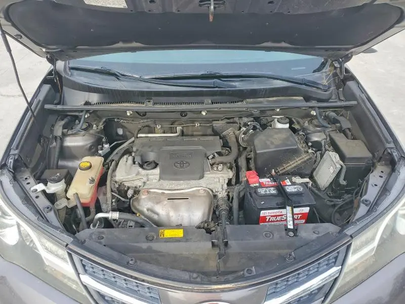 2013 TOYOTA RAV4 LE  