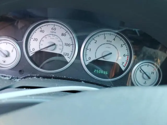 2010 CHRYSLER TOWN & COUNTRY LX  