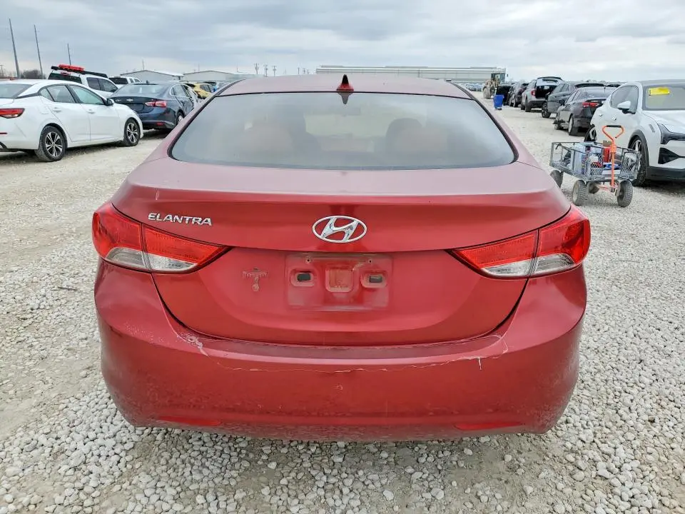 2013 HYUNDAI ELANTRA GLS  