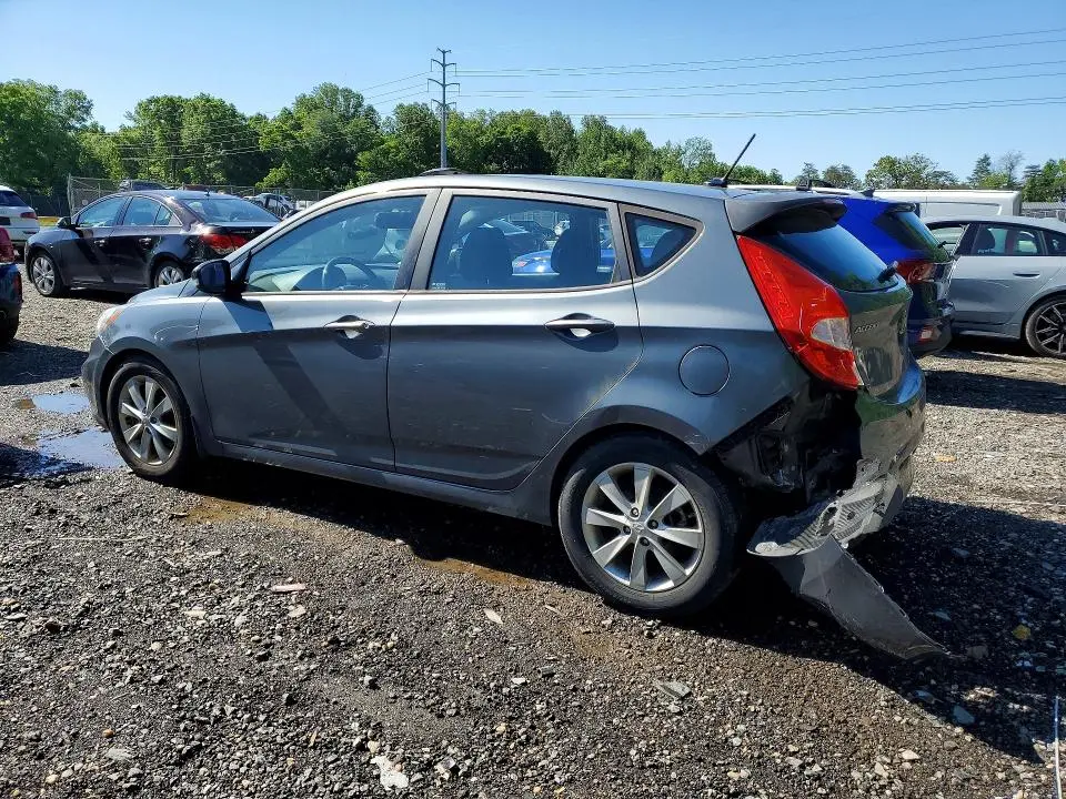 2013 HYUNDAI ACCENT SE  