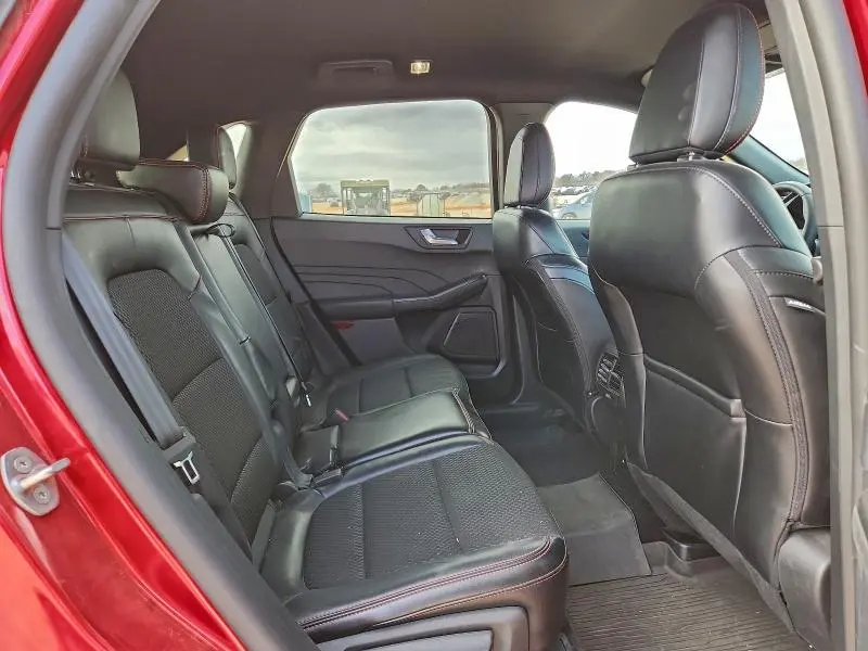 2024 FORD ESCAPE ST LINE  