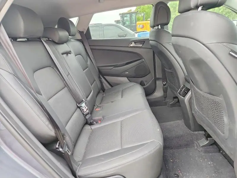 2018 HYUNDAI TUCSON SEL PLUS  
