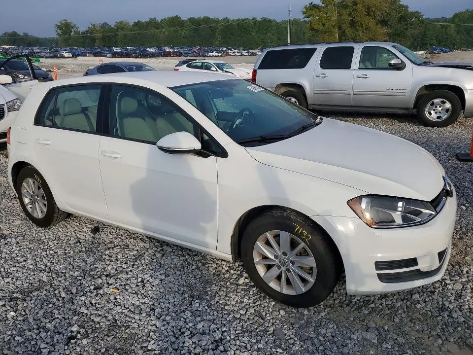 2016 VOLKSWAGEN GOLF S/SE  
