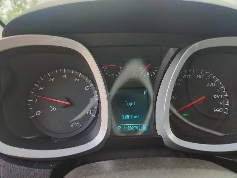 2011 CHEVROLET EQUINOX LT  