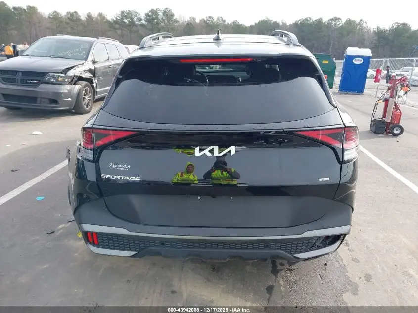 2023 KIA SPORTAGE X-LINE