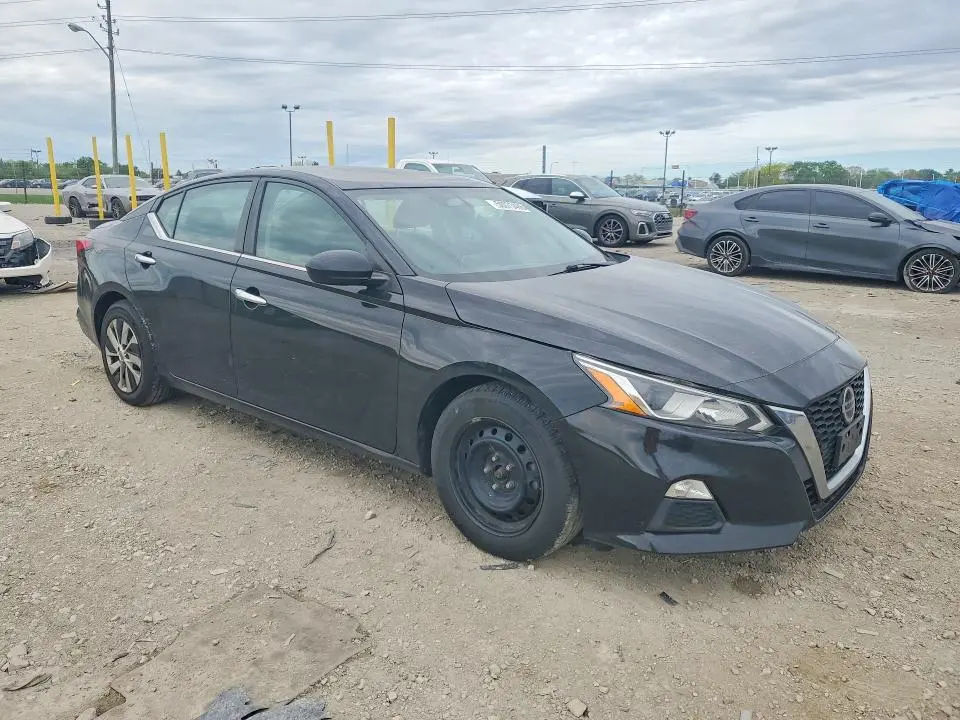 2020 NISSAN ALTIMA S  