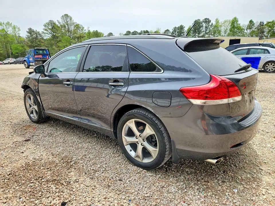 2012 TOYOTA VENZA XLE  