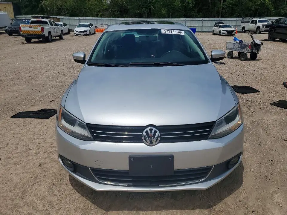 2012 VOLKSWAGEN JETTA TDI  