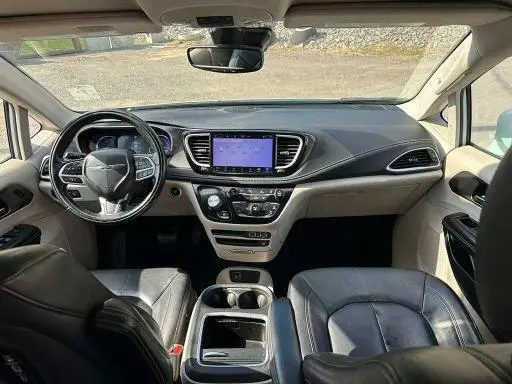 2022 CHRYSLER PACIFICA HYBRID TOURING L  