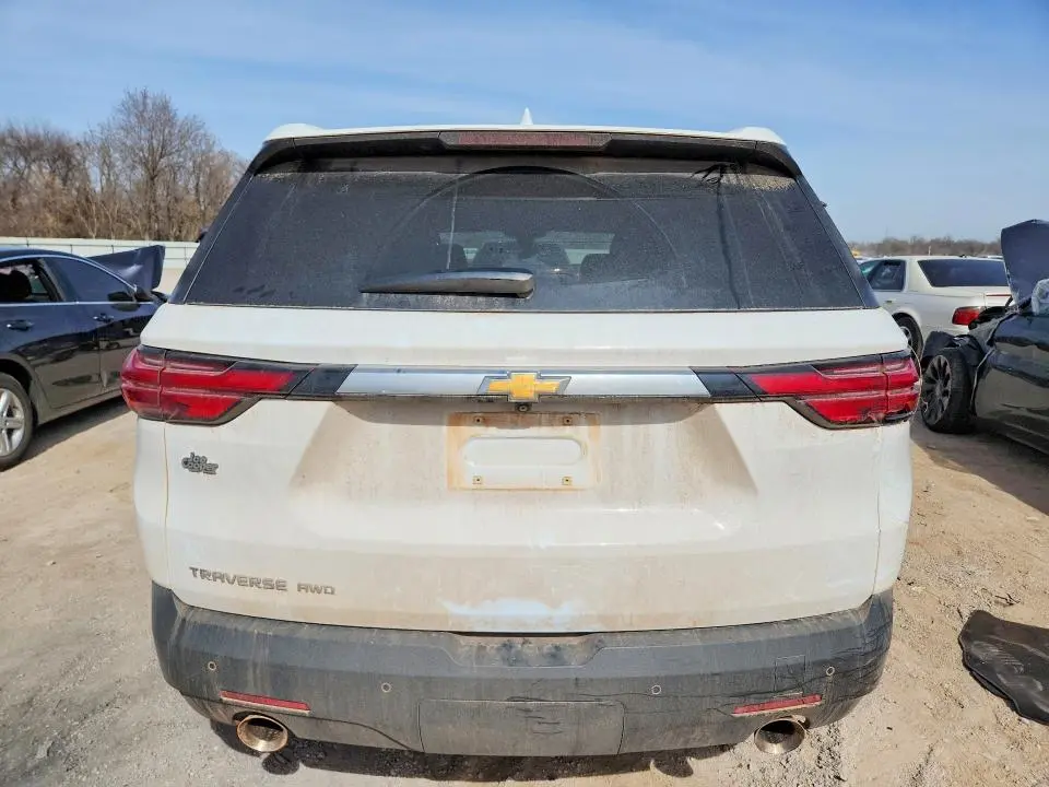 2022 CHEVROLET TRAVERSE LS  