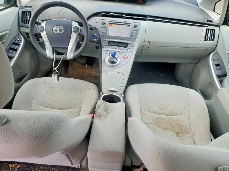 2013 TOYOTA PRIUS TWO  