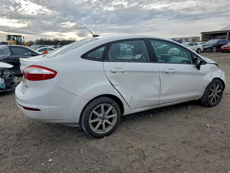 2018 FORD FIESTA SE  