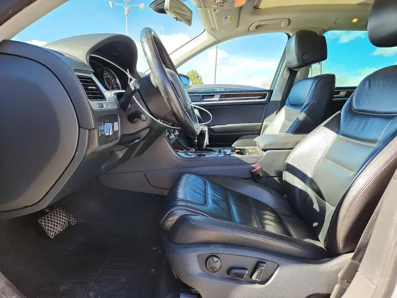 2014 VOLKSWAGEN TOUAREG V6 TDI  