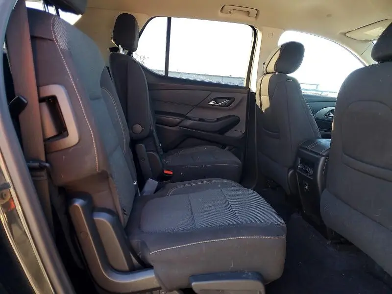 2019 CHEVROLET TRAVERSE LT  