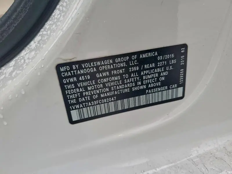 2015 VOLKSWAGEN PASSAT S  