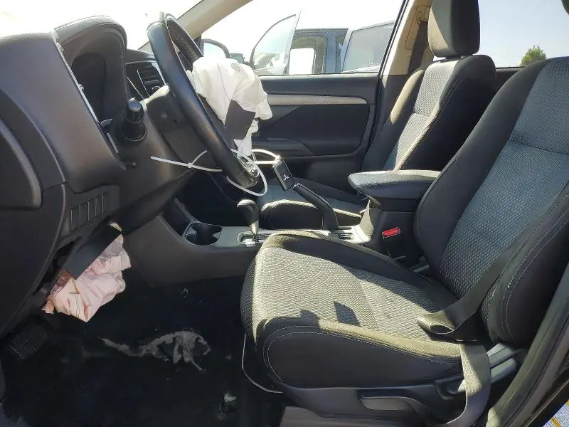2016 MITSUBISHI OUTLANDER SE  