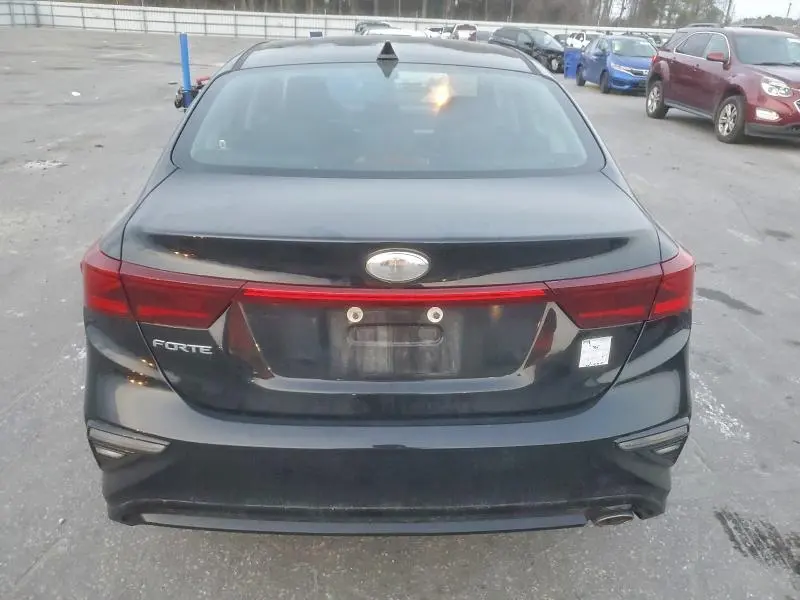 2021 KIA FORTE FE  
