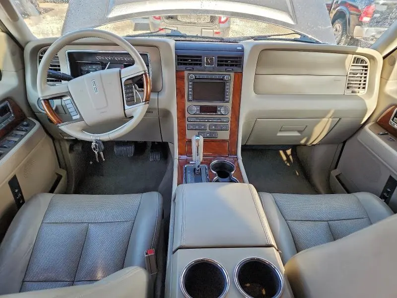 2013 LINCOLN NAVIGATOR   