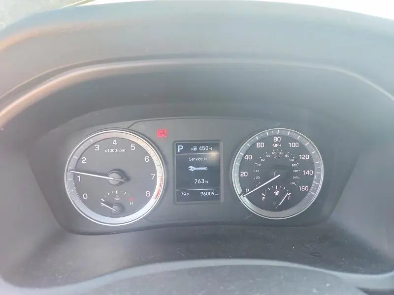 2018 HYUNDAI SONATA SE  