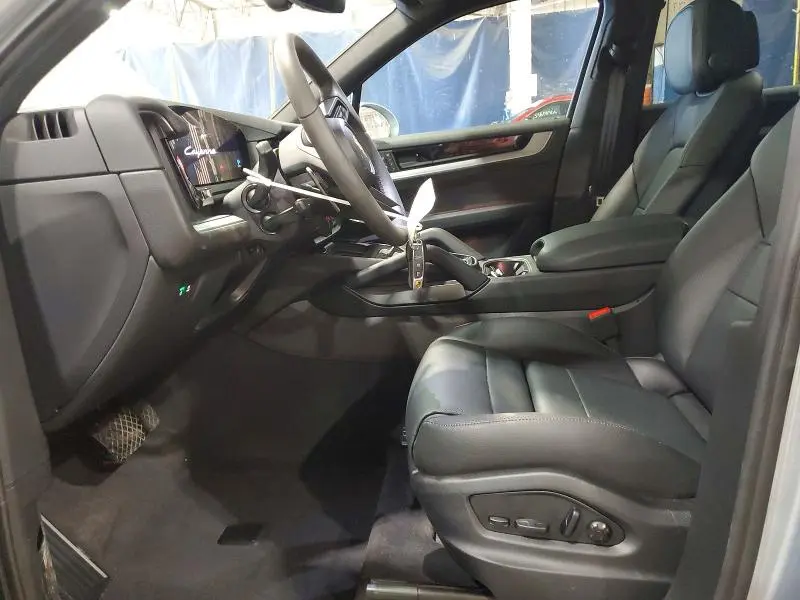 2026 PORSCHE CAYENNE   