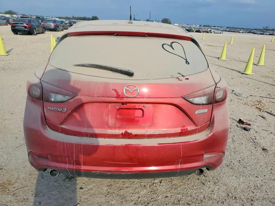 2018 MAZDA 3 TOURING  