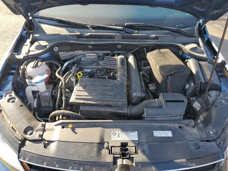 2017 VOLKSWAGEN JETTA SE  